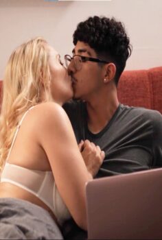 Yaz Çapkını Yerli +18 Erotik izle